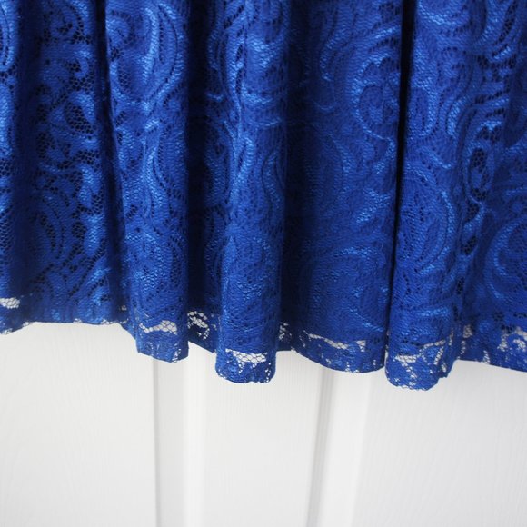 Marina Bright Blue Lace Dress Size 8 with belt - Picture 15 of 16